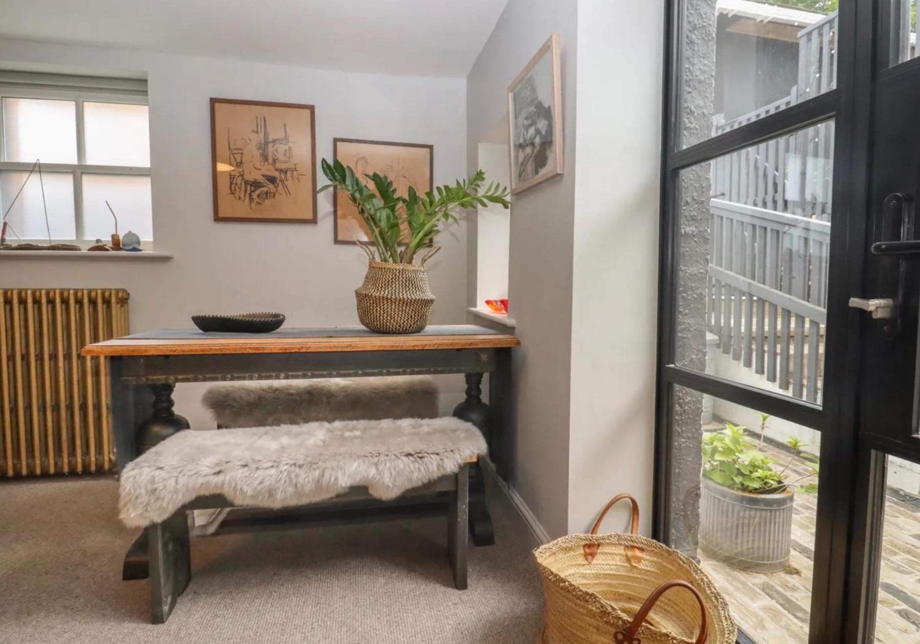 Artists Hideaway Apartment Battle Exterior photo